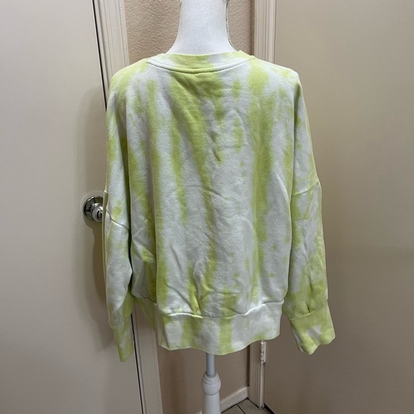 Old navy tie dye sweatshirt - Picture 4 of 5